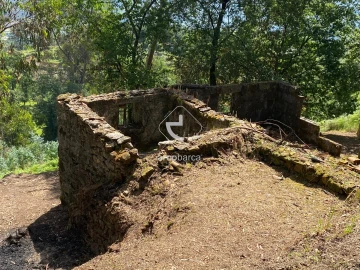 Moradia T1 para Venda em Salvador, Vila Fonche e Parada