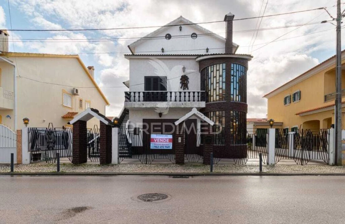 Moradia T3 para Venda em Quinta do Conde Foto 1