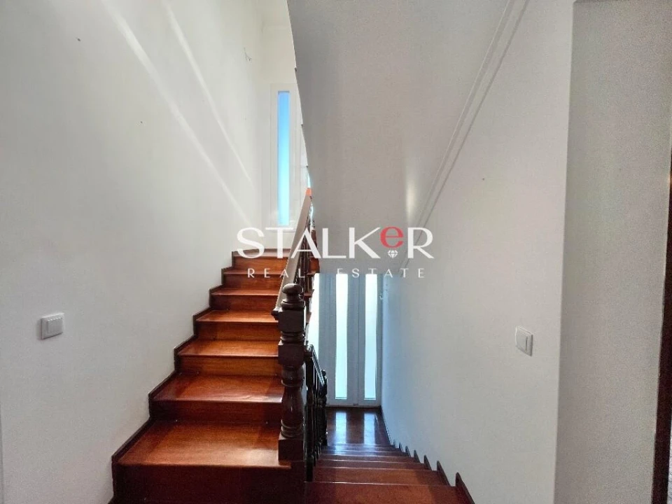 Moradia T4 para Venda em Arrifana Foto 24