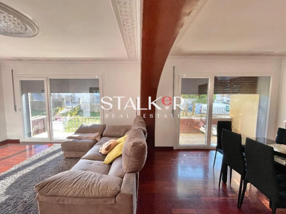 Moradia T4 para Venda em Arrifana Foto 7