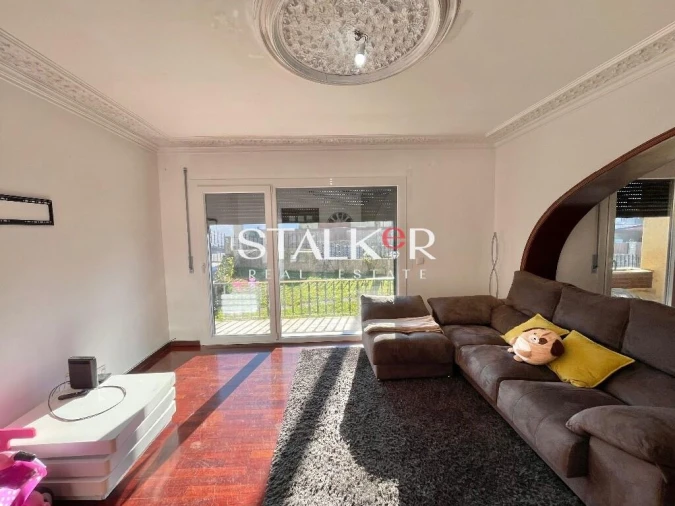 Moradia T4 para Venda em Arrifana Foto 8