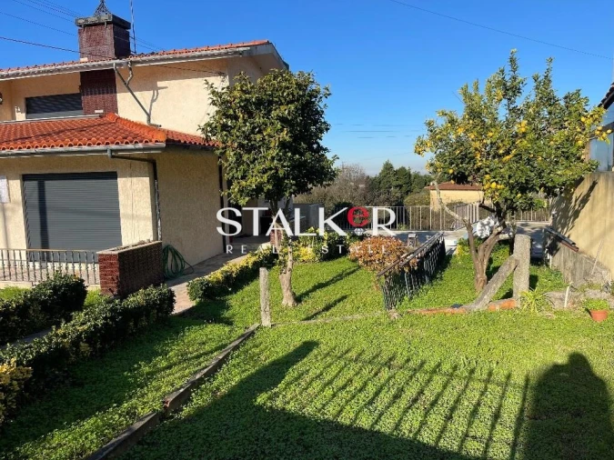 Moradia T4 para Venda em Arrifana Foto 2