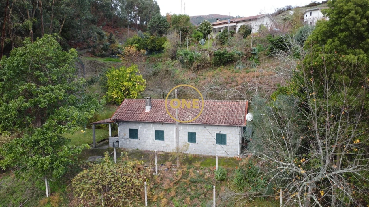 Moradia T2 para Venda em Gondoriz Foto 4