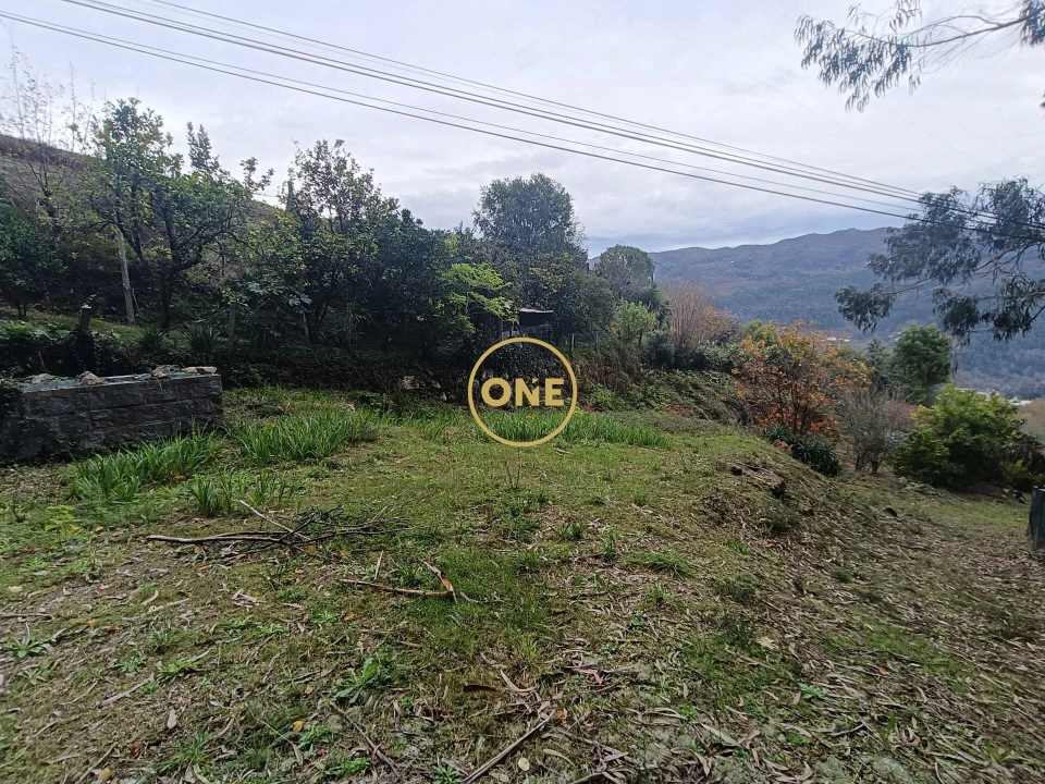 Moradia T2 para Venda em Gondoriz Foto 20