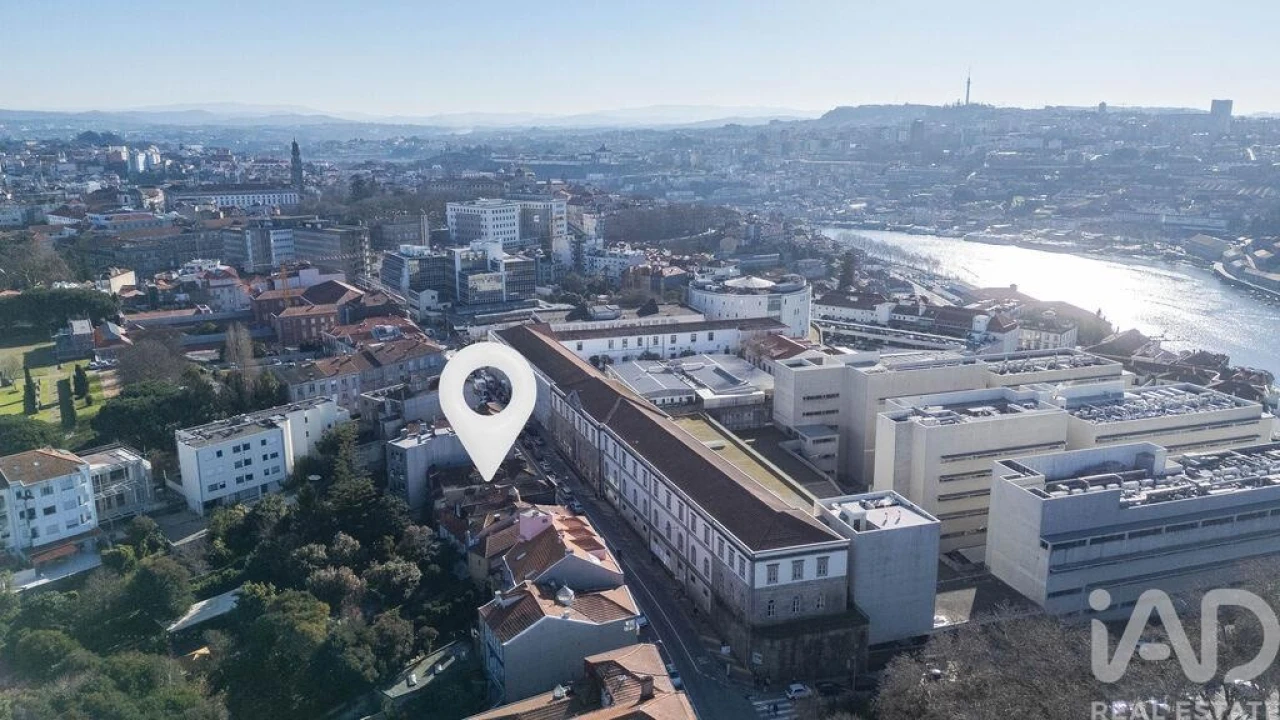 Prédio para Venda em Lordelo do Ouro e Massarelos Foto 7