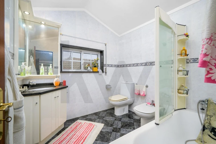 Moradia T2 para Venda em Santa Marinha e São Pedro da Afurada Foto 18