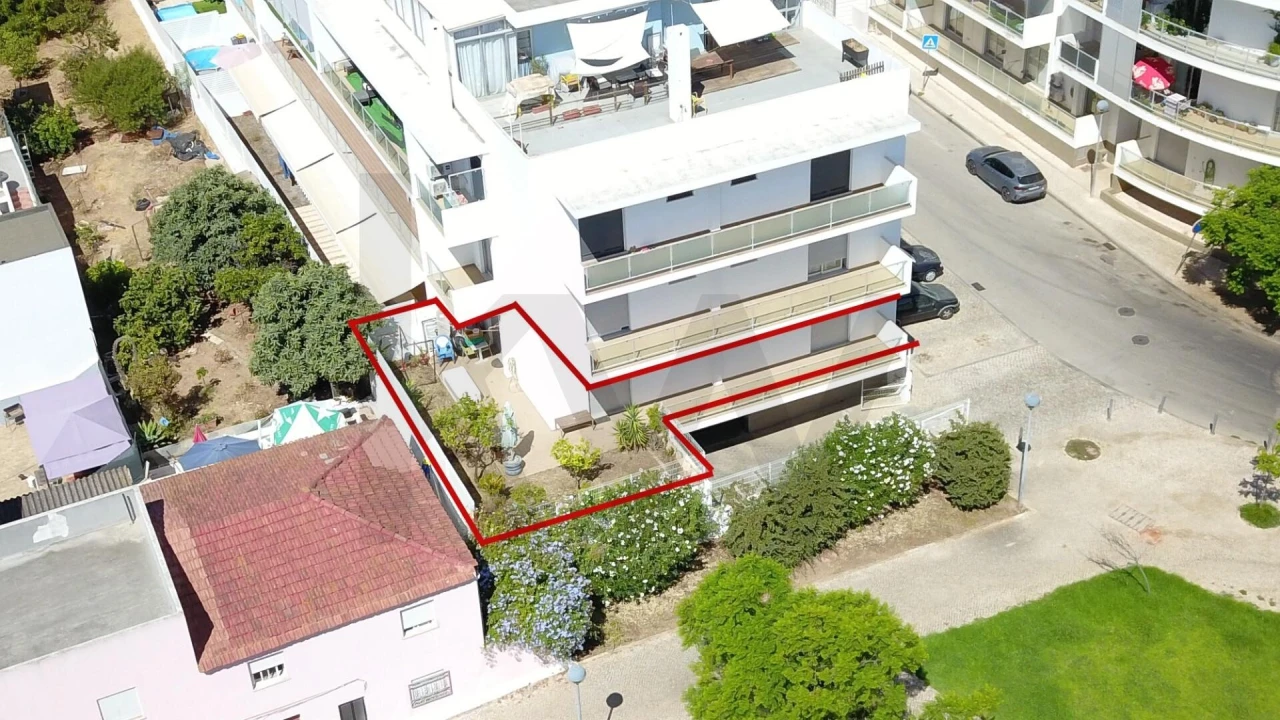 Apartamento T4 para Venda em Portimão Foto 3