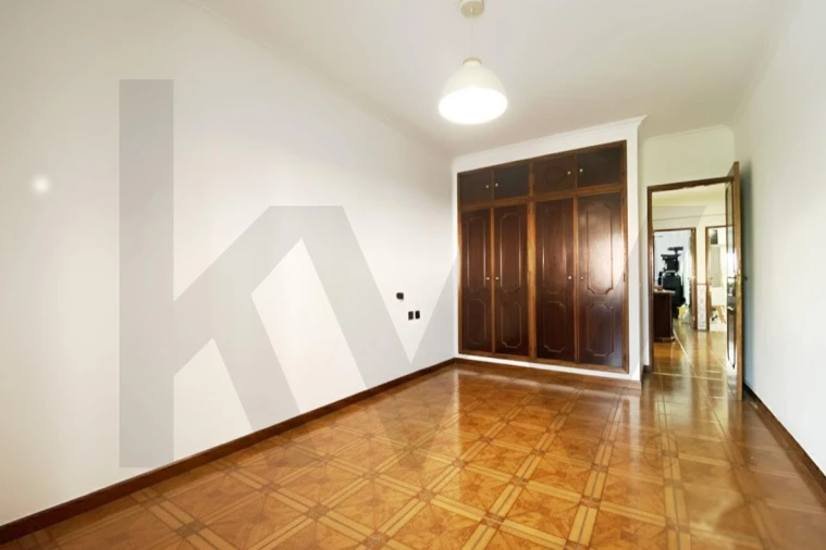 Apartamento T2 para Venda em Algueirão-Mem Martins Foto 8