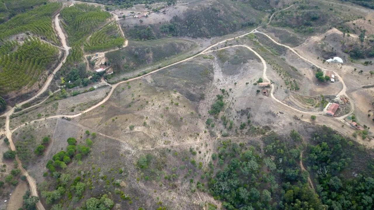 Moradia T4 para Venda em São Marcos da Serra Foto 24