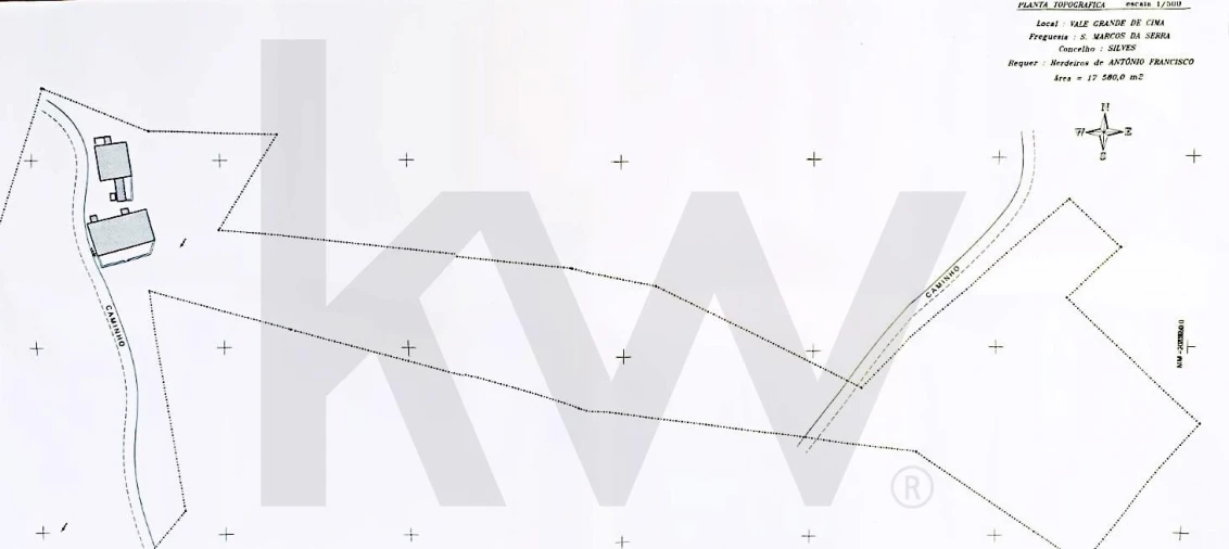 Moradia T4 para Venda em São Marcos da Serra Foto 26