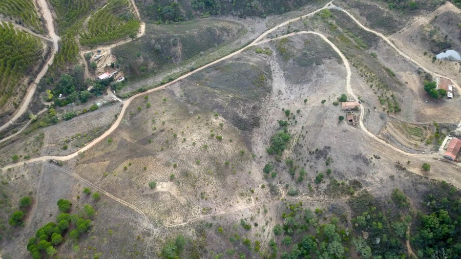 Moradia T4 para Venda em São Marcos da Serra Foto 4