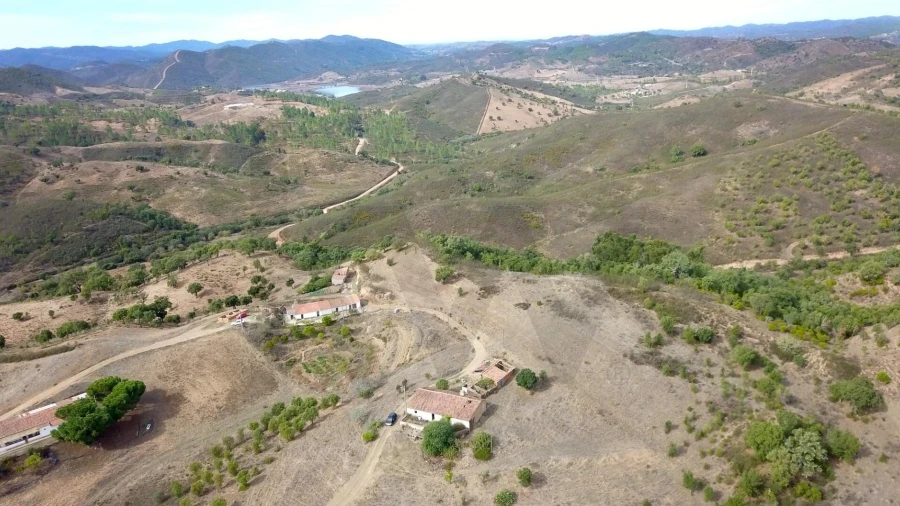 Moradia T4 para Venda em São Marcos da Serra