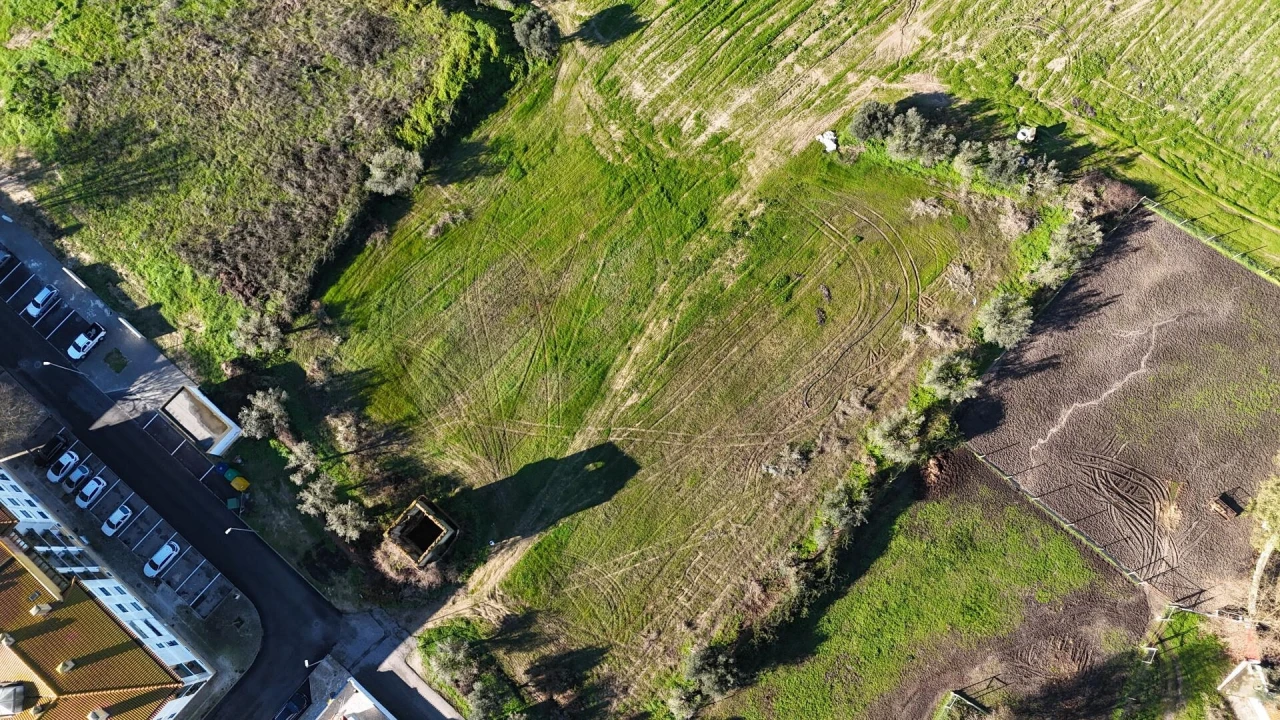 Terreno para Venda em Almeirim Foto 1