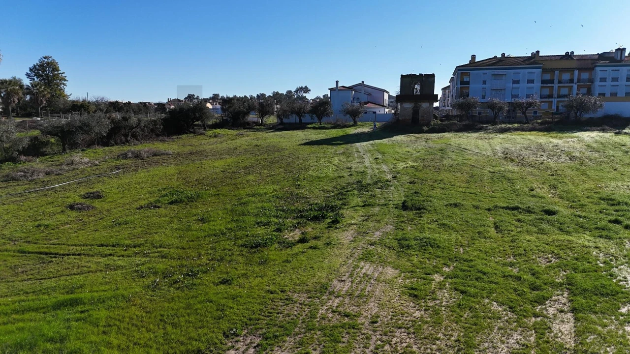 Terreno para Venda em Almeirim Foto 11