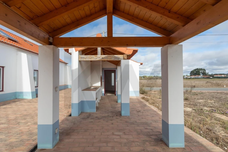 Quinta T5 para Venda em São Teotónio Foto 16