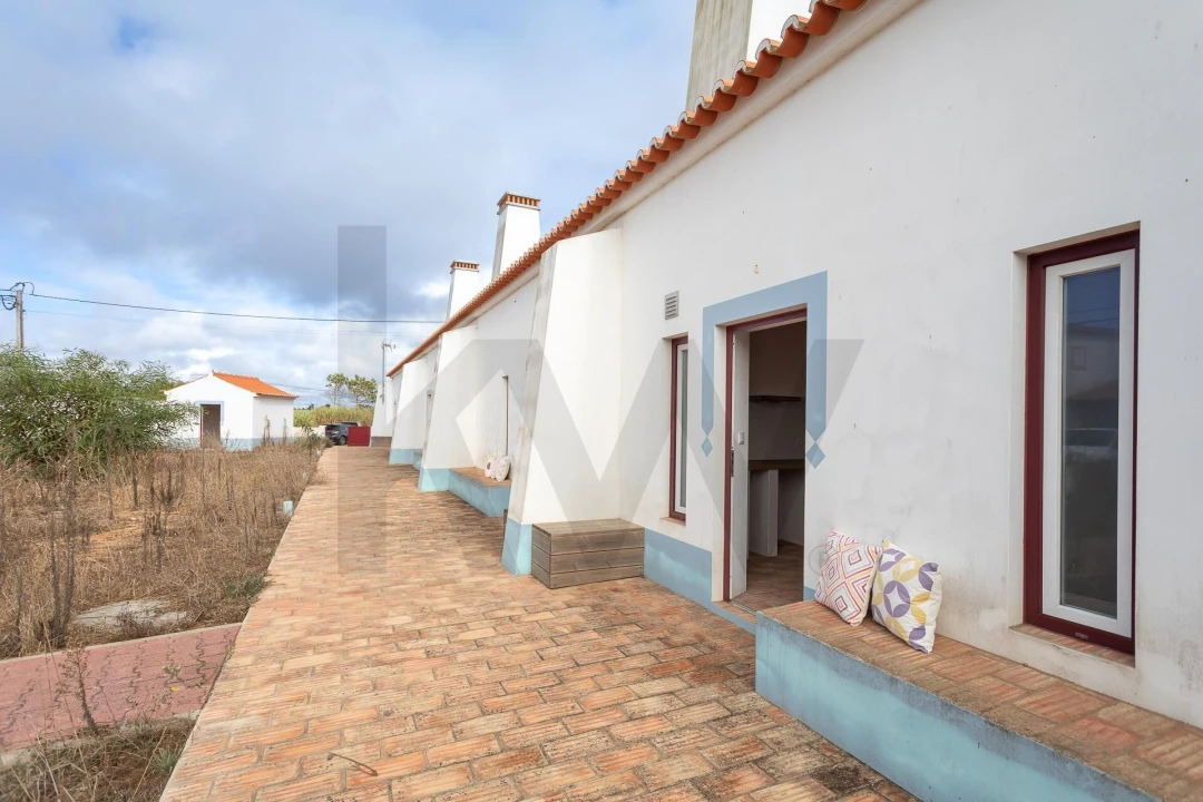 Quinta T5 para Venda em São Teotónio Foto 3