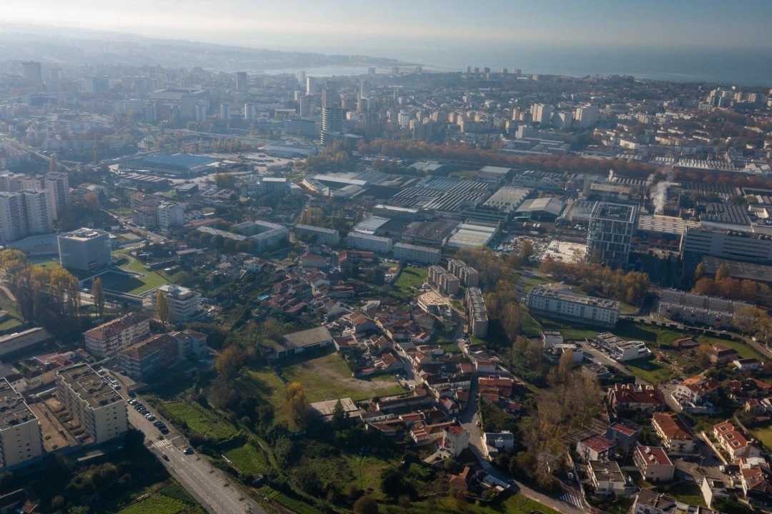 Terreno para Venda em Ramalde Foto 24
