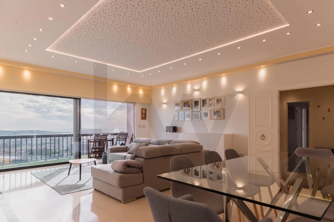 Apartamento T3 para Arrendamento em Águas Livres Foto 3