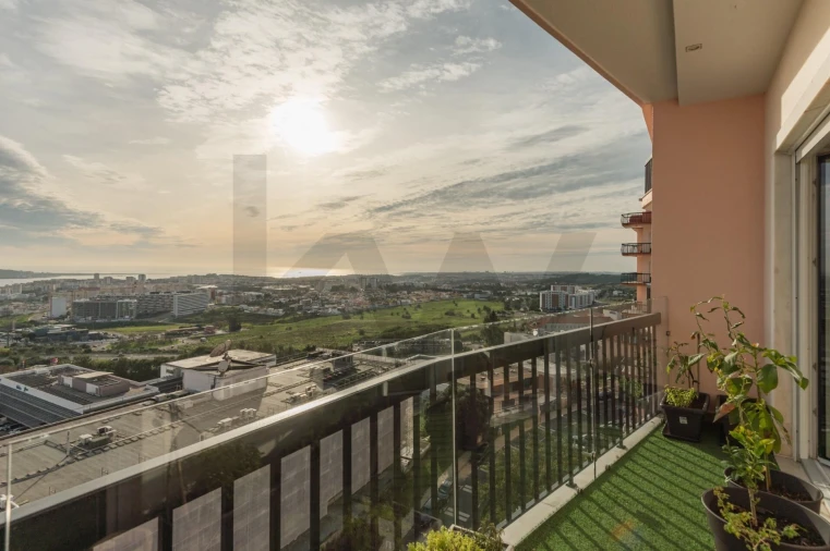 Apartamento T3 para Arrendamento em Águas Livres Foto 8