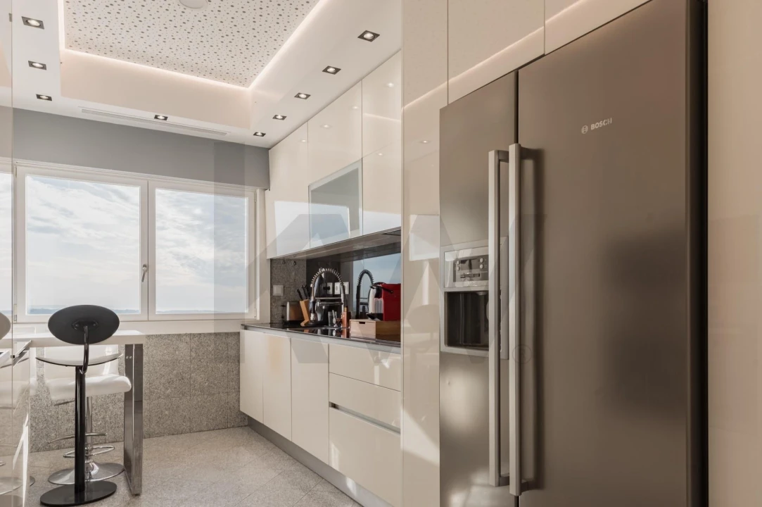 Apartamento T3 para Arrendamento em Águas Livres Foto 13