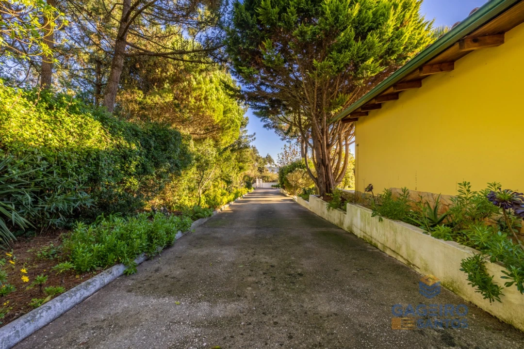 Moradia T5 para Venda em São Martinho do Porto Foto 38