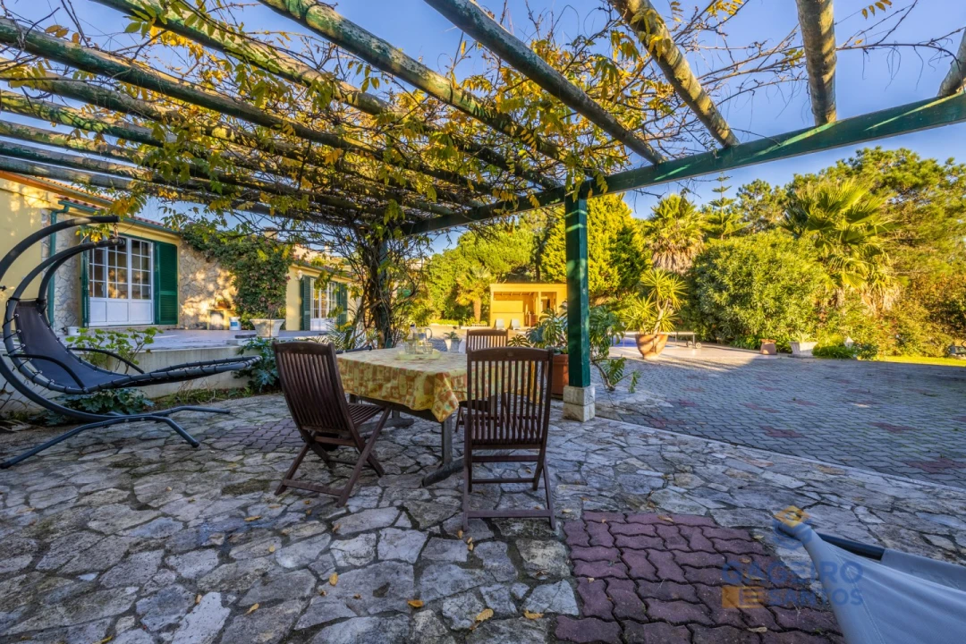 Moradia T5 para Venda em São Martinho do Porto Foto 46