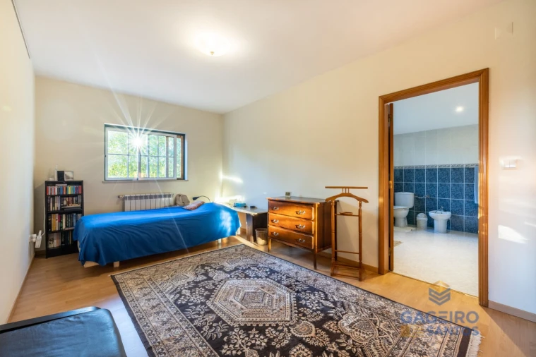 Moradia T5 para Venda em São Martinho do Porto Foto 19