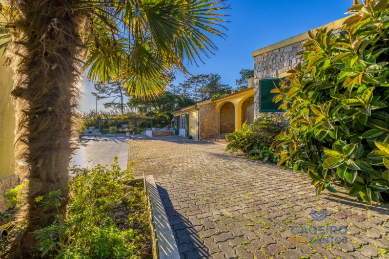 Moradia T5 para Venda em São Martinho do Porto Foto 39