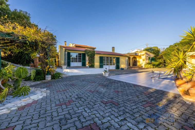 Moradia T5 para Venda em São Martinho do Porto Foto 44