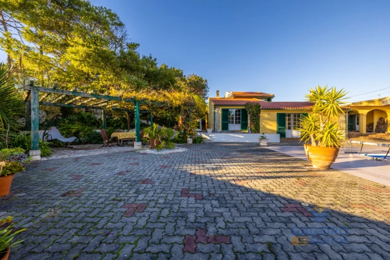 Moradia T5 para Venda em São Martinho do Porto Foto 45