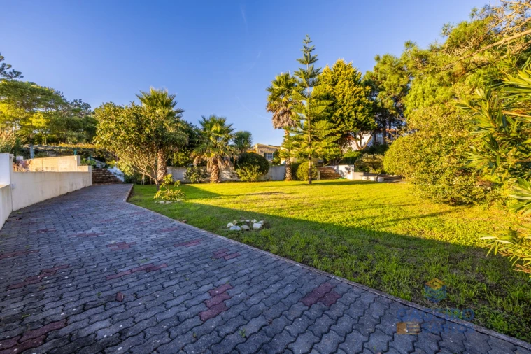 Moradia T5 para Venda em São Martinho do Porto Foto 54