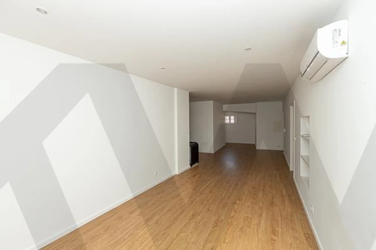 Apartamento T3 para Arrendamento em Évora (São Mamede, Sé, São Pedro e Santo Antão) Foto 7