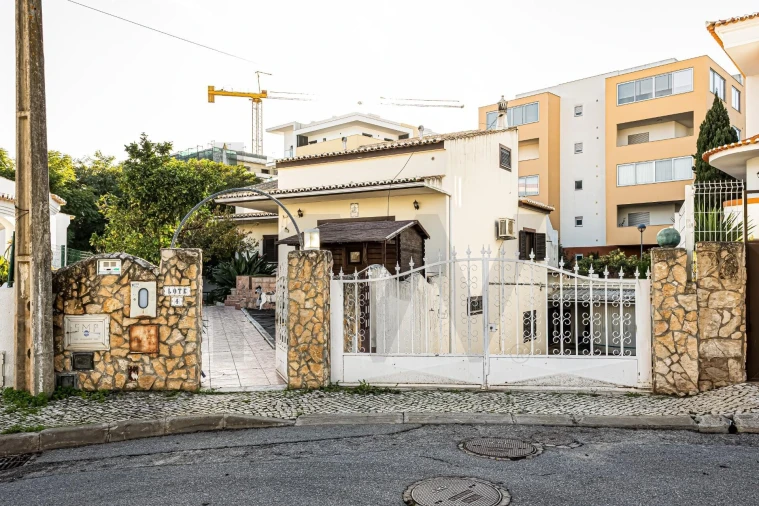 Moradia T5 para Venda em Portimão