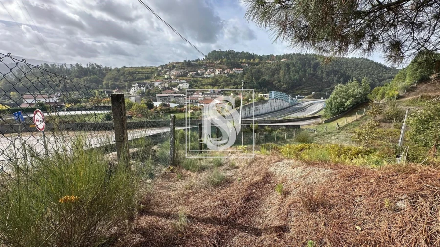 Terreno para Venda em Padronelo Foto 4