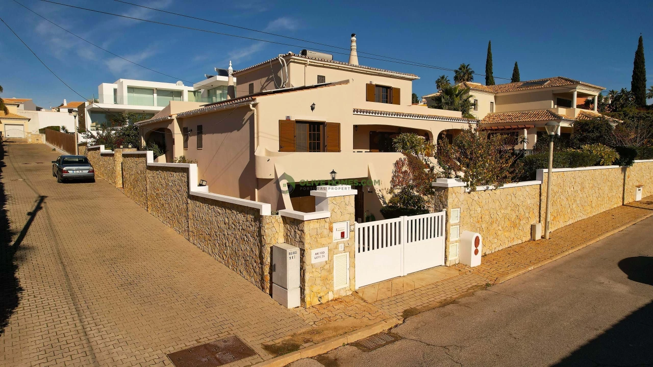 Moradia T5 para Venda em Loule (São Clemente) Foto 12