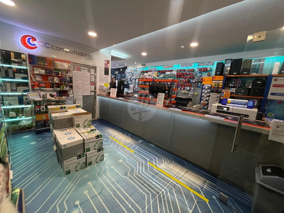 Negócio para Venda em Lagos (São Sebastião e Santa Maria) Foto 4