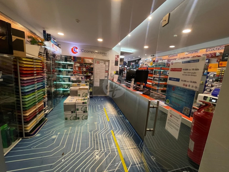 Negócio para Venda em Lagos (São Sebastião e Santa Maria) Foto 7