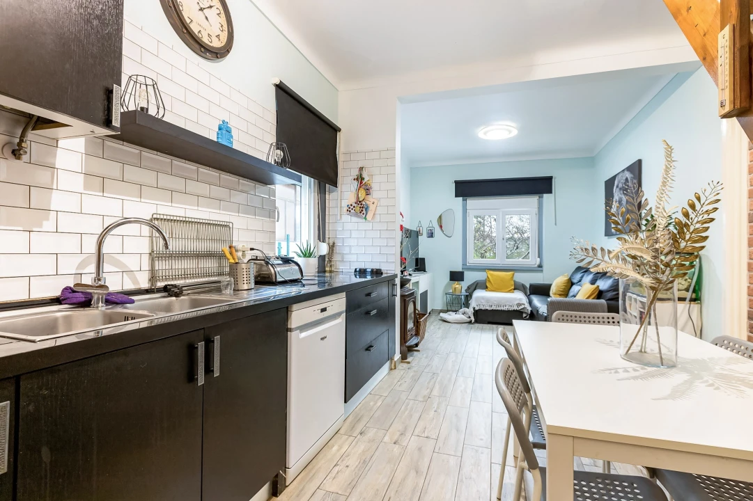 Moradia T2 para Venda em Ramada e Caneças Foto 8