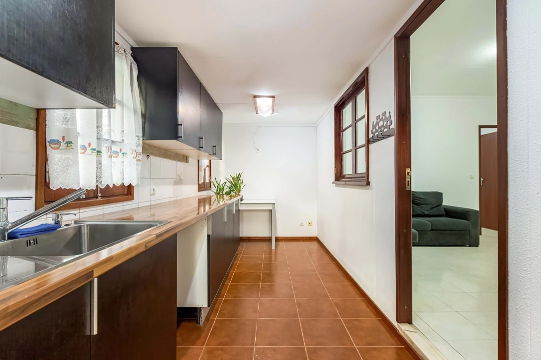 Moradia T2 para Venda em Ramada e Caneças Foto 25