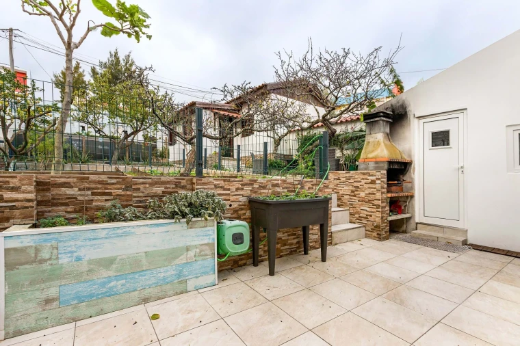 Moradia T2 para Venda em Ramada e Caneças Foto 17