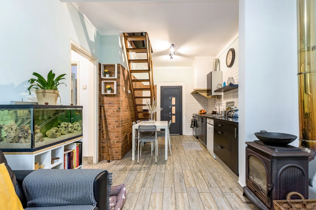 Moradia T2 para Venda em Ramada e Caneças Foto 4