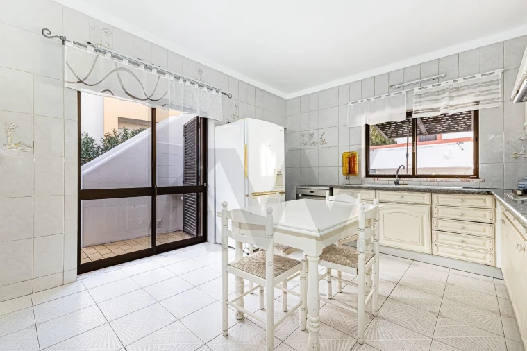 Moradia T5 para Venda em Portimão Foto 20