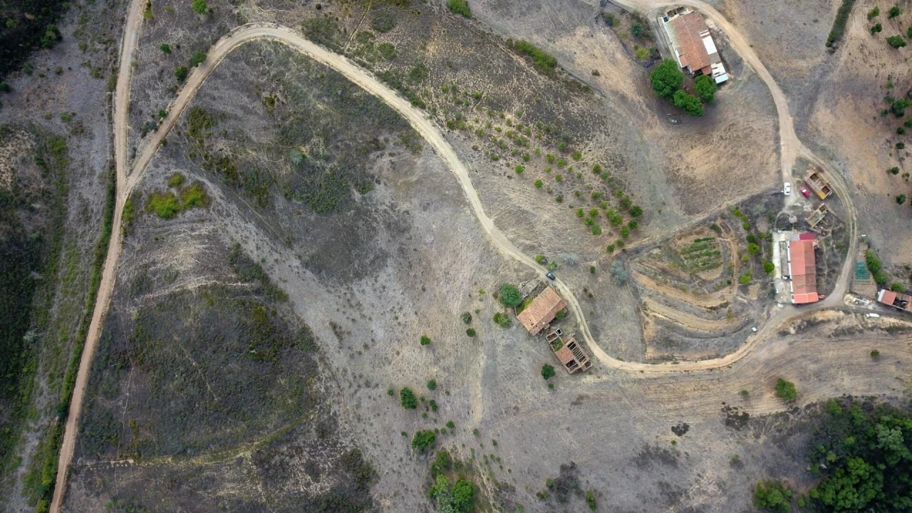 Moradia T4 para Venda em São Marcos da Serra Foto 22