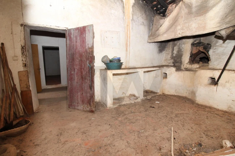 Moradia T4 para Venda em São Marcos da Serra Foto 19