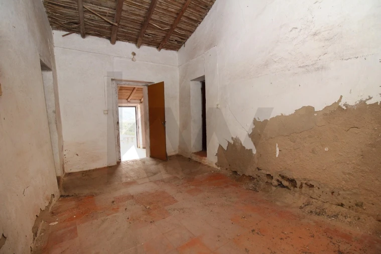 Moradia T4 para Venda em São Marcos da Serra Foto 16