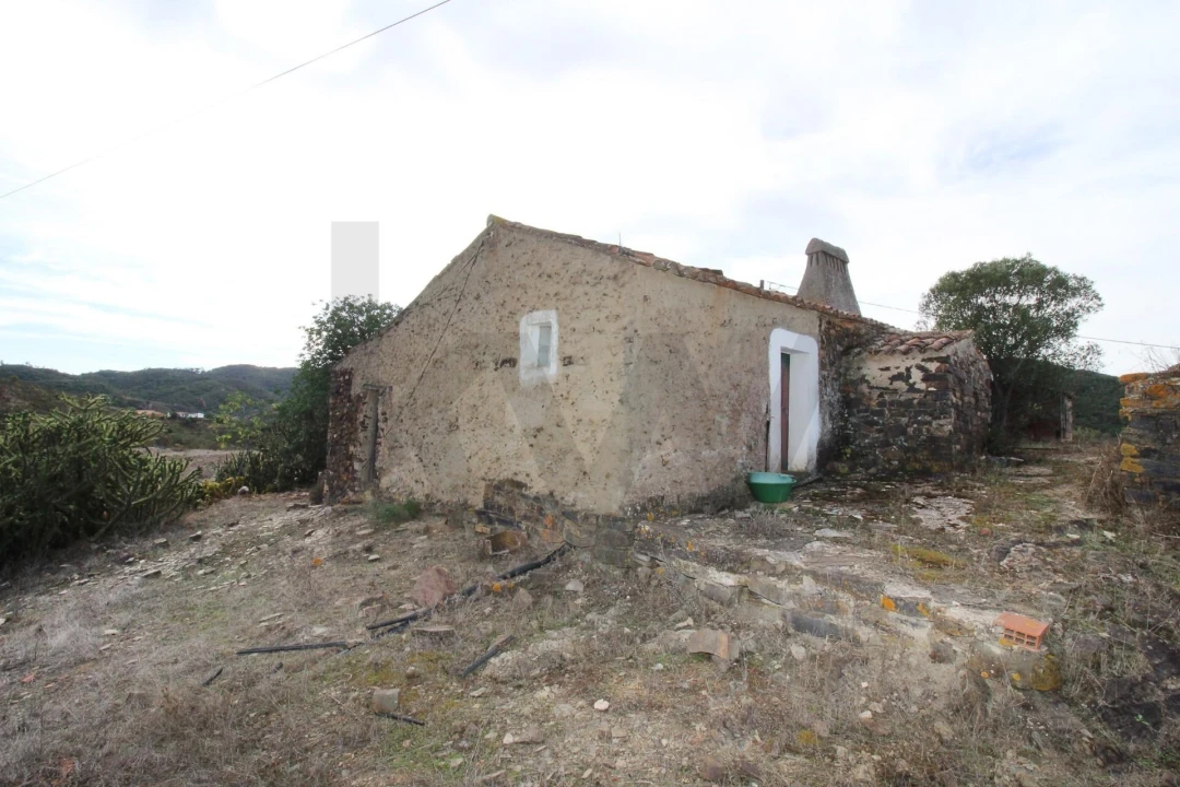 Moradia T4 para Venda em São Marcos da Serra Foto 6