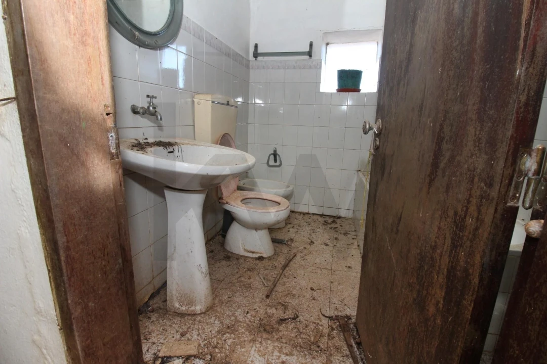 Moradia T4 para Venda em São Marcos da Serra Foto 20