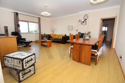 Apartamento T4 para Venda em Portimão
