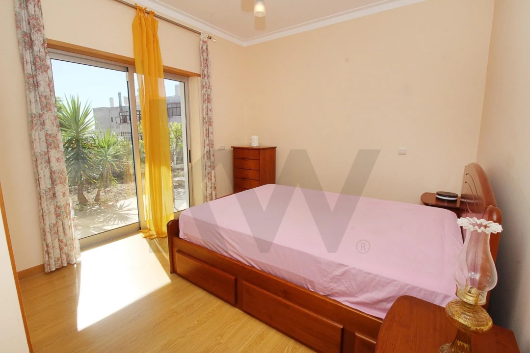 Apartamento T4 para Venda em Portimão Foto 14