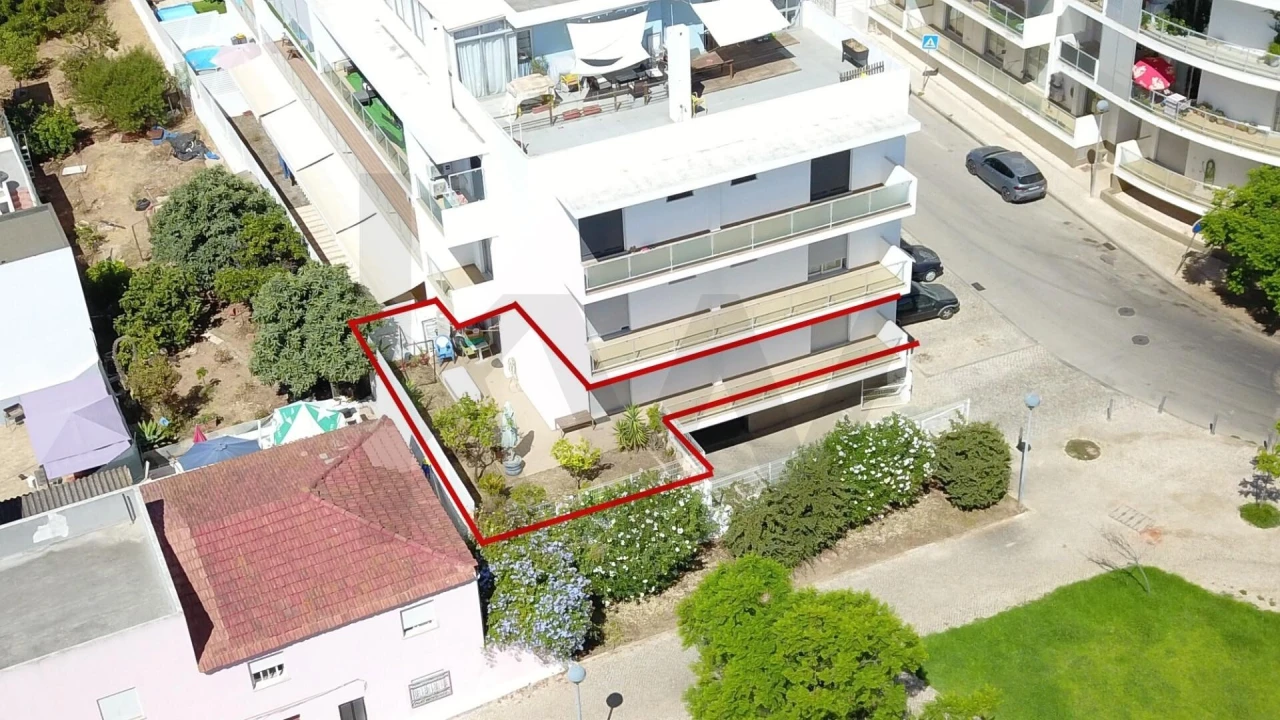 Apartamento T4 para Venda em Portimão Foto 3